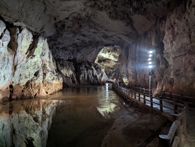 モミジDr.のリカバリー日記 第362回「洞窟」